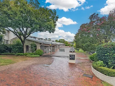 3 Bedroom Townhouse For Sale in Sandton - f91R.webp