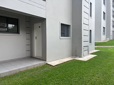 2 Bedroom Apartment For Sale in Midrand - eBjW.webp