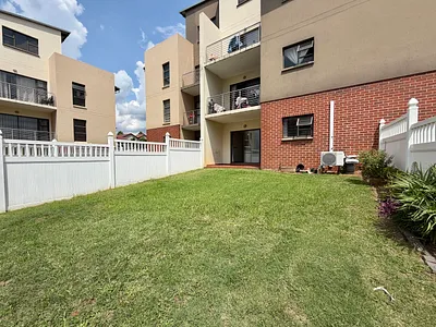 2 Bedroom Apartment For Sale in Midrand - ANXX.webp