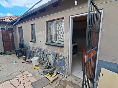 4 Bedroom House To Rent in Centurion - pPrY.webp