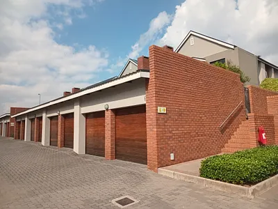 3 Bedroom Townhouse For Sale in Centurion - bBF1.webp