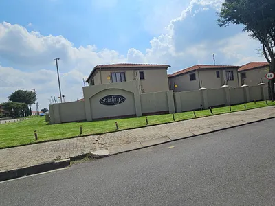 2 Bedroom Apartment For Sale in Midrand - eU4e.webp