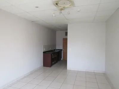 0.5 Bedroom Apartment For Sale in Johannesburg - w3H5.webp