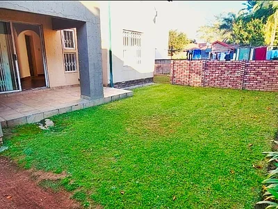 2 Bedroom Apartment For Sale in Randburg - CZjZ.webp