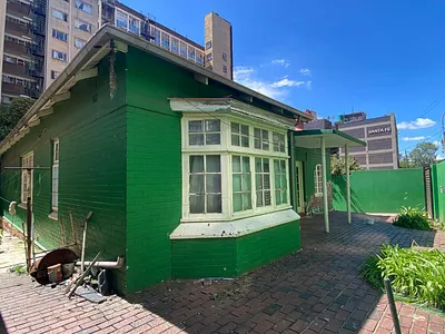 7 Bedroom House For Sale in Johannesburg - lS2H.webp