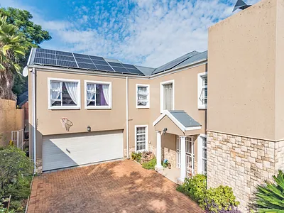 4 Bedroom House For Sale in Randburg - img