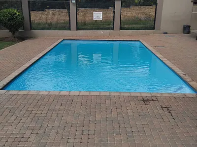 2 Bedroom Apartment For Sale in Randburg - 0ikZ.webp