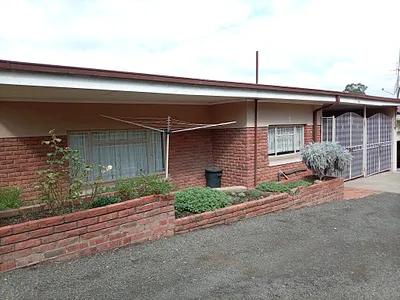 3 Bedroom Townhouse For Sale in Standerton - Vb5v.webp