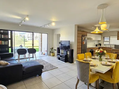 3 Bedroom Apartment For Sale in Midrand - qRCZ.webp