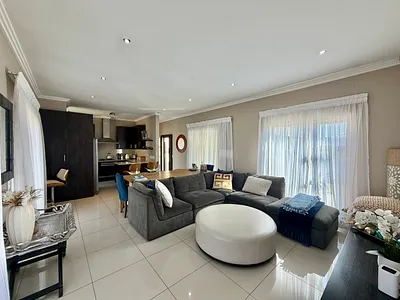 3 Bedroom House To Rent in Midrand - Zm5H.webp
