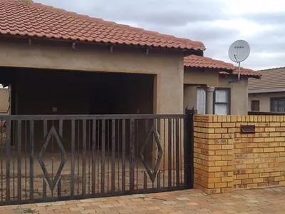 3 Bedroom House For Sale in Soweto - img