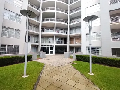 2 Bedroom Apartment To Rent in Sandton - img