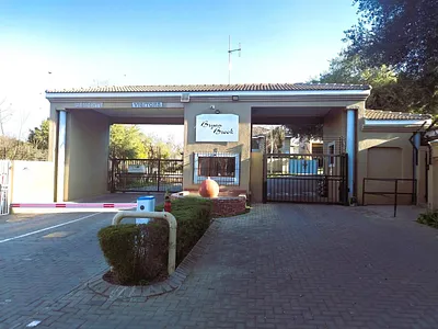 3 Bedroom Apartment To Rent in Sandton - yTSV.webp