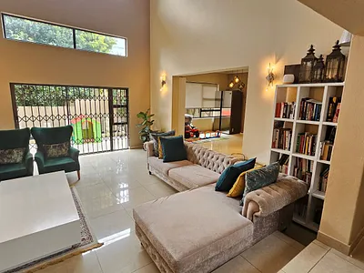 4 Bedroom Townhouse To Rent in Sandton - CU90.webp