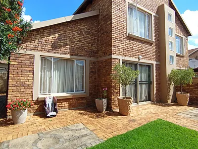 3 Bedroom Apartment For Sale in Centurion - frqj.webp