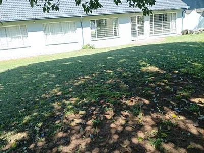 3 Bedroom House To Rent in Sandton - KMgU.webp