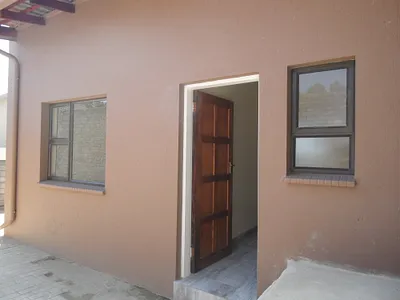 1 Bedroom Apartment To Rent in Johannesburg - b4Pp.webp
