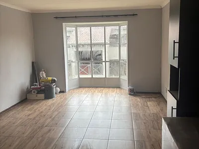 0.5 Bedroom Apartment To Rent in Johannesburg - 4RyS.webp