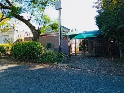 2 Bedroom Townhouse For Sale in Johannesburg - vm8k.webp