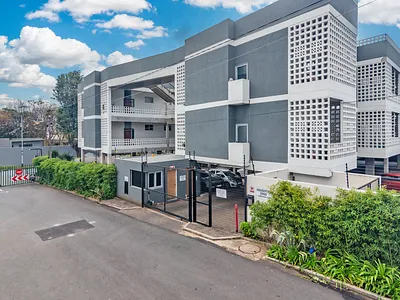 2 Bedroom Apartment For Sale in Johannesburg - img