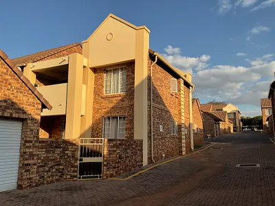 2 Bedroom Apartment To Rent in Pretoria - Cl5L.webp