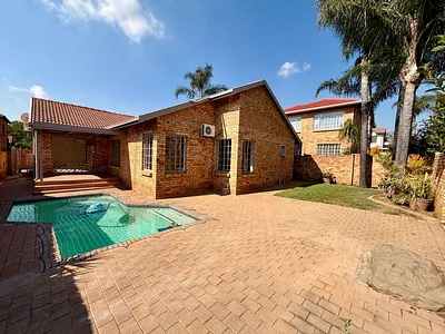 3 Bedroom House For Sale in Centurion - aRR6.webp