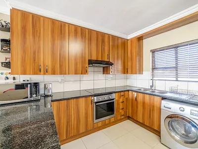 3 Bedroom Apartment For Sale in Midrand - xCrJ.webp