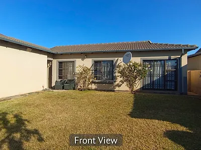 3 Bedroom House For Sale in Akasia - tu09.webp