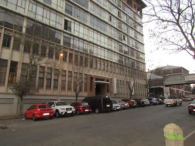 1 Bedroom Apartment For Sale in Johannesburg - img