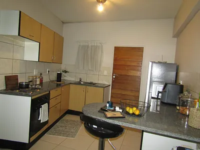 0.5 Bedroom Apartment For Sale in Johannesburg - img