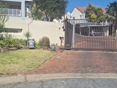 2 Bedroom Apartment For Sale in Johannesburg - img