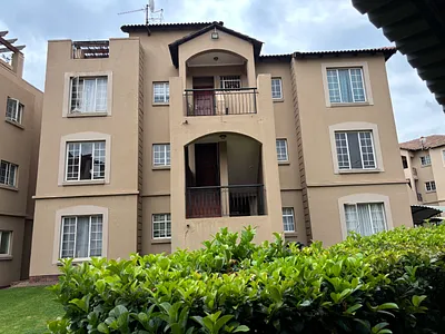 2 Bedroom Apartment For Sale in Germiston - eOKH.webp