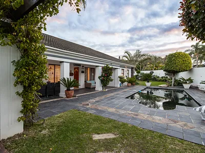 4 Bedroom House For Sale in Plettenberg Bay - BfoV.webp