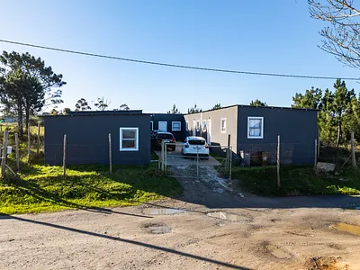 12 Bedroom Apartment For Sale in Plettenberg Bay - kxuC.webp