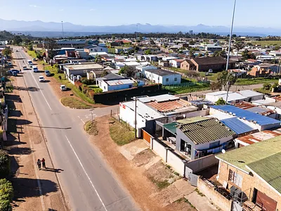5 Bedroom House For Sale in Plettenberg Bay - CaX3.webp