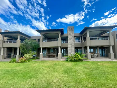 3 Bedroom Apartment For Sale in Plettenberg Bay - Qy0u.webp