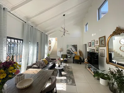 4 Bedroom Apartment For Sale in Midrand - img