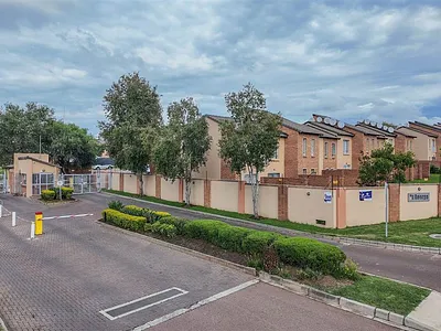 2 Bedroom Apartment For Sale in Midrand - 6YsS.webp