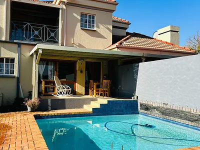 3 Bedroom Apartment To Rent in Pretoria - j2GB.webp