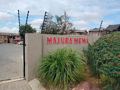 2 Bedroom Apartment For Sale in Brakpan - qaq8.webp