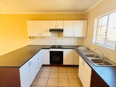 3 Bedroom Apartment For Sale in Midrand - EVSb.webp