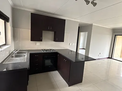 2 Bedroom Apartment For Sale in Midrand - img