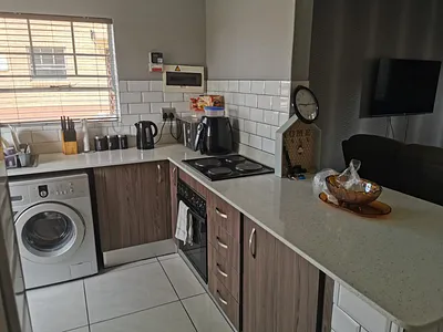 2 Bedroom Townhouse For Sale in Midrand - img