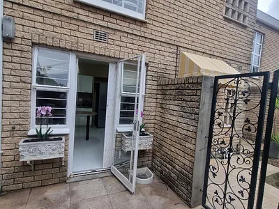 1 Bedroom Apartment To Rent in Sandton - img