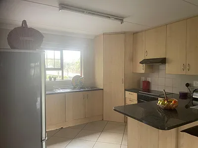 2 Bedroom Apartment For Sale in Sandton - img