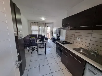 2 Bedroom Apartment For Sale in Randburg - aCkg.webp