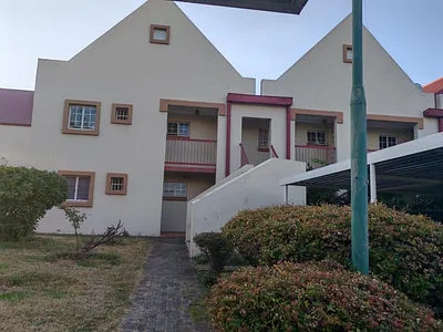 2 Bedroom Townhouse For Sale in Midrand - Pr0b.webp