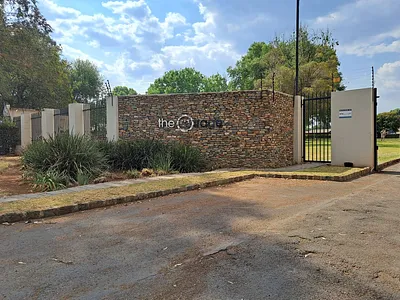 2 Bedroom Apartment For Sale in Boksburg - LFxm.webp