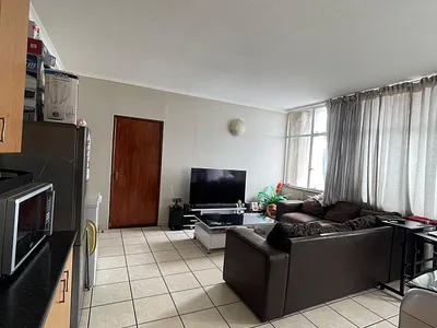 2 Bedroom Apartment For Sale in Randburg - IRHm.webp