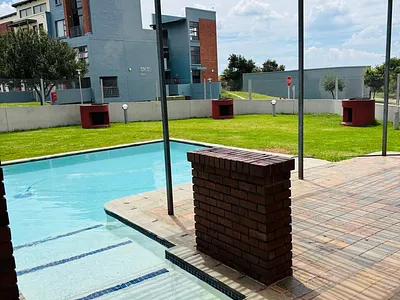 2 Bedroom Apartment For Sale in Midrand - RGM6.webp